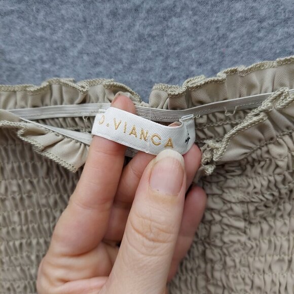 Vintage-Inspired Beige Smocked Long Sleeve Crop Top By Vianca & Miss Lola - Picture 2 of 6